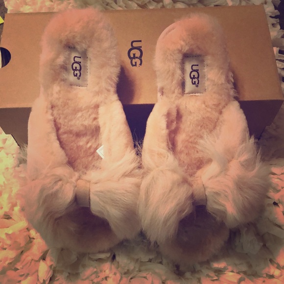 LAST PAIR - New in Box - Ugg Open Toe Bow Slippers - Picture 2 of 5